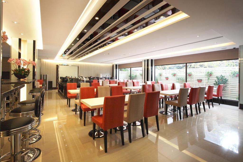 宜都大飯店 Idol Hotel Kaohsiung Exteriör bild